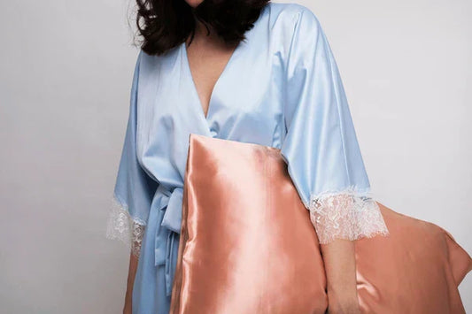 Pourquoi la soie est-elle le textile du luxe et de l’élégance intemporelle ?